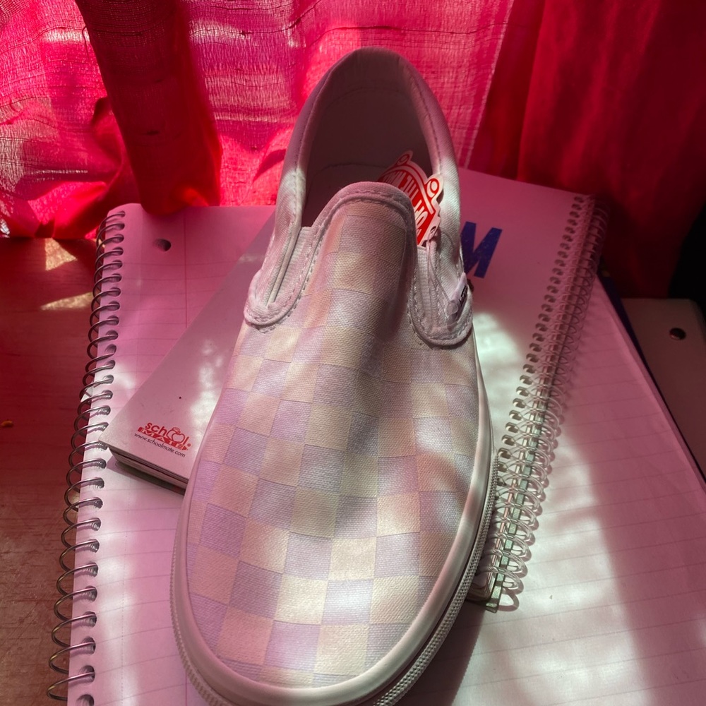 Classic slip on (checkerboard) true white